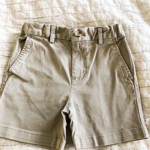 Vineyard vines shorts